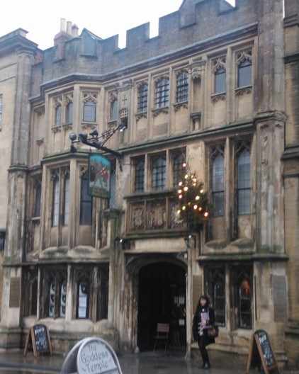 The George and Pilgrim Pub in Glastonbury